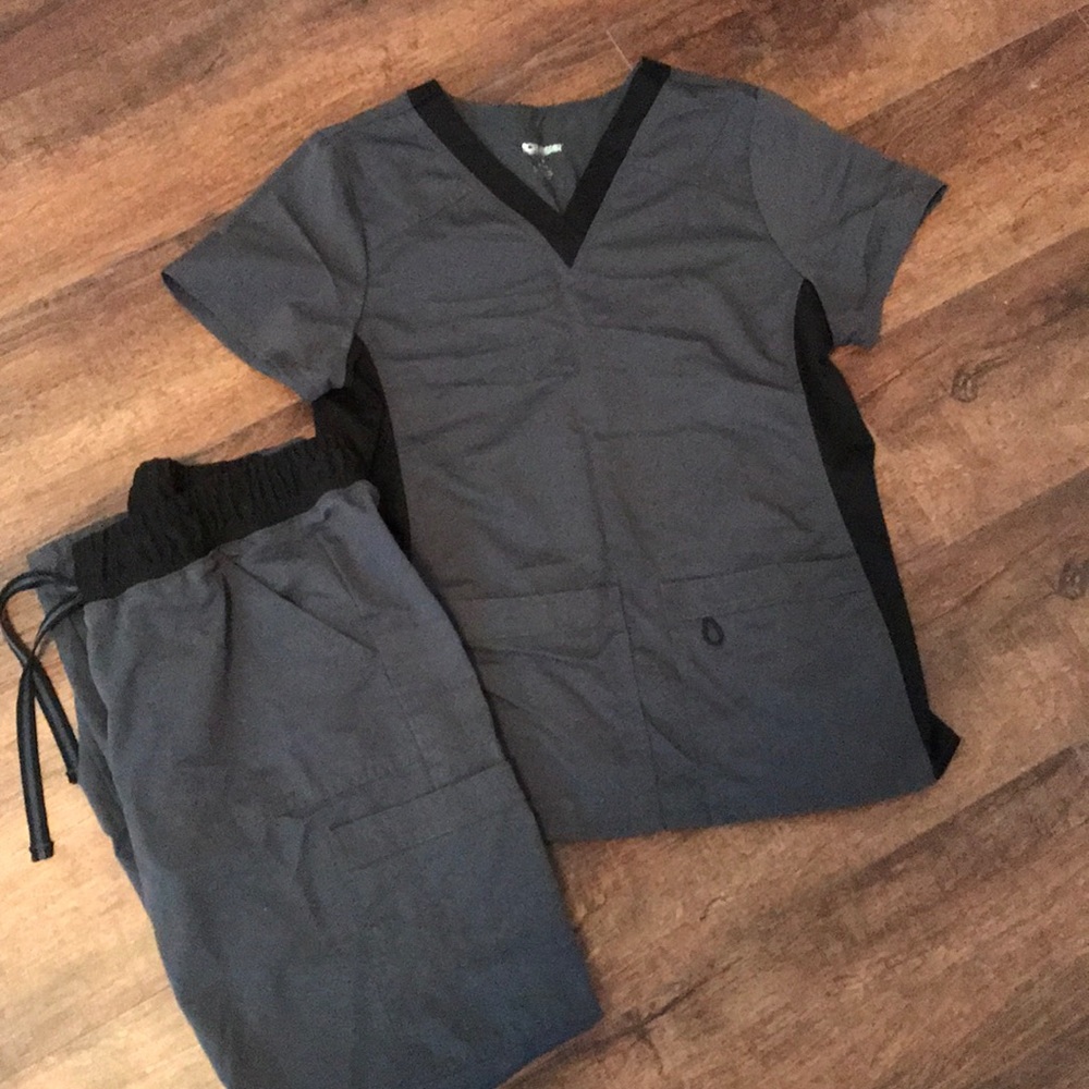 Scrubs- scrub star size small